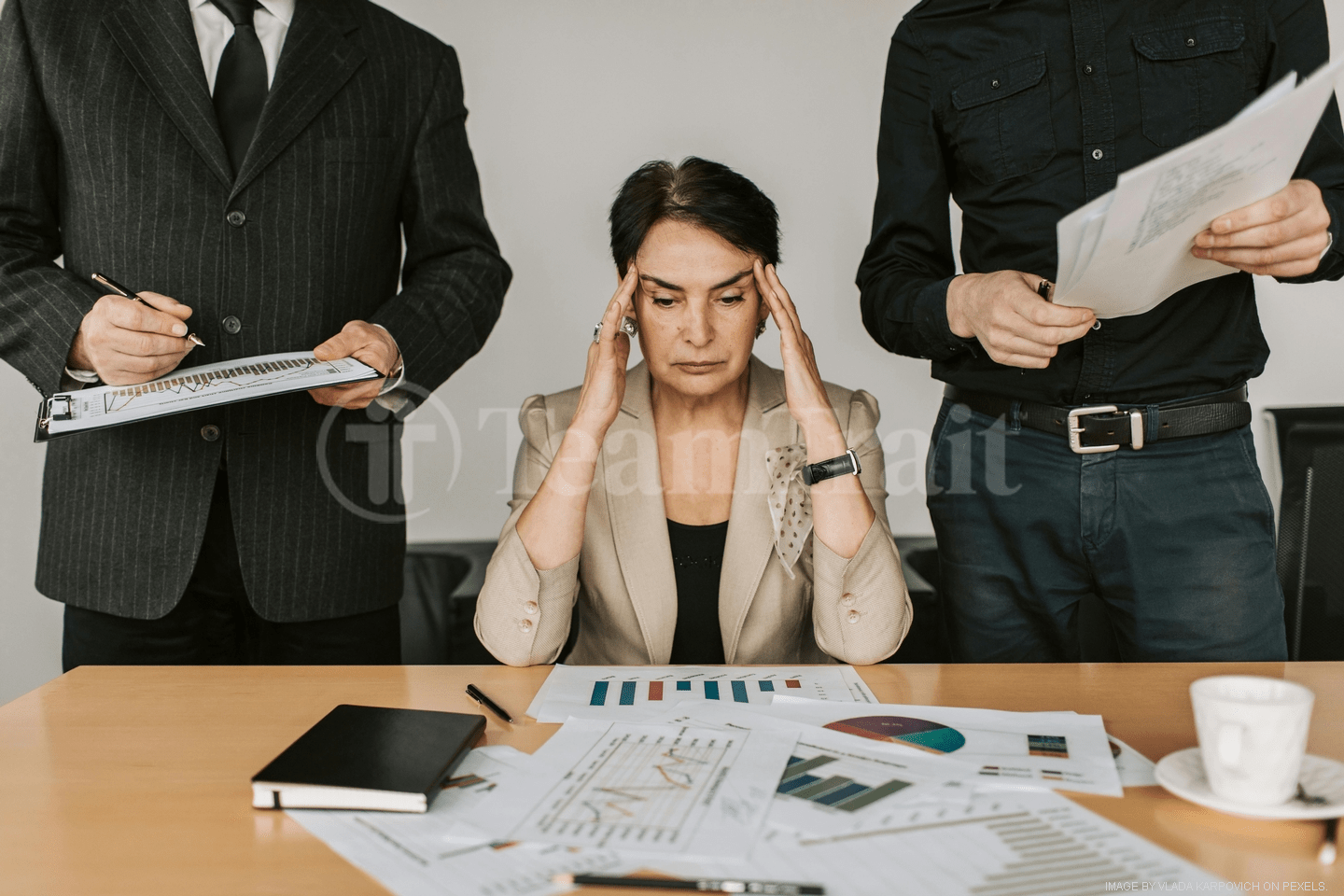 Featured image for “Sales Manager Goals: How to Drive Revenue Growth This&nbsp;Year”